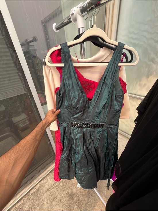 Carmen Marc Valvo Tops - Carmen Marc Valvo Deep Teal Sleeveless V-Neck Beaded Waist Camisole